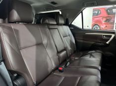 Toyota Hilux Sw4 2.8 Srx 4×4 16v Turbo Intercooler 2019/2020 COVEL VEICULOS ENCANTADO / Carros no Vale