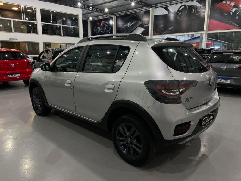 Renault Sandero Stepway Intense 1.6 Cvt 2019/2020 SIM AUTOMÓVEIS ROLANTE / Carros no Vale