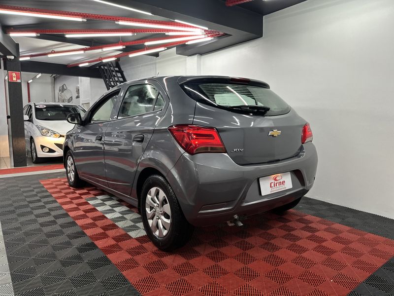 CHEVROLET ONIX HATCH 1.0 12V Mec. 2019/2020 CIRNE AUTOMÓVEIS SANTA MARIA / Carros no Vale