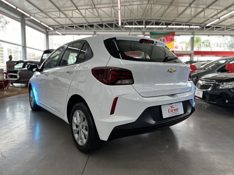 CHEVROLET ONIX HATCH LT 1.0 12V Mec. 2020/2021 CIRNE AUTOMÓVEIS SANTA MARIA / Carros no Vale