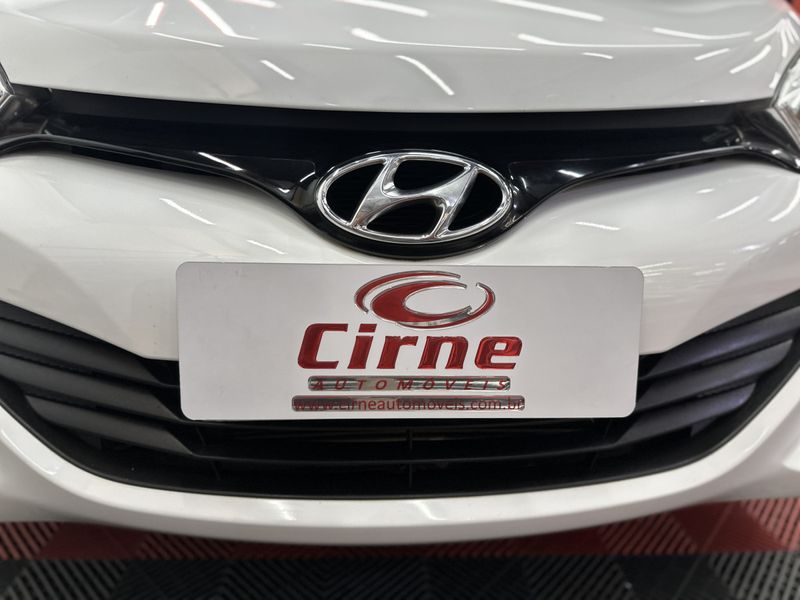 Hyundai HB20 Premium 1.6 16V Mec. 2013/2014 CIRNE AUTOMÓVEIS SANTA MARIA / Carros no Vale