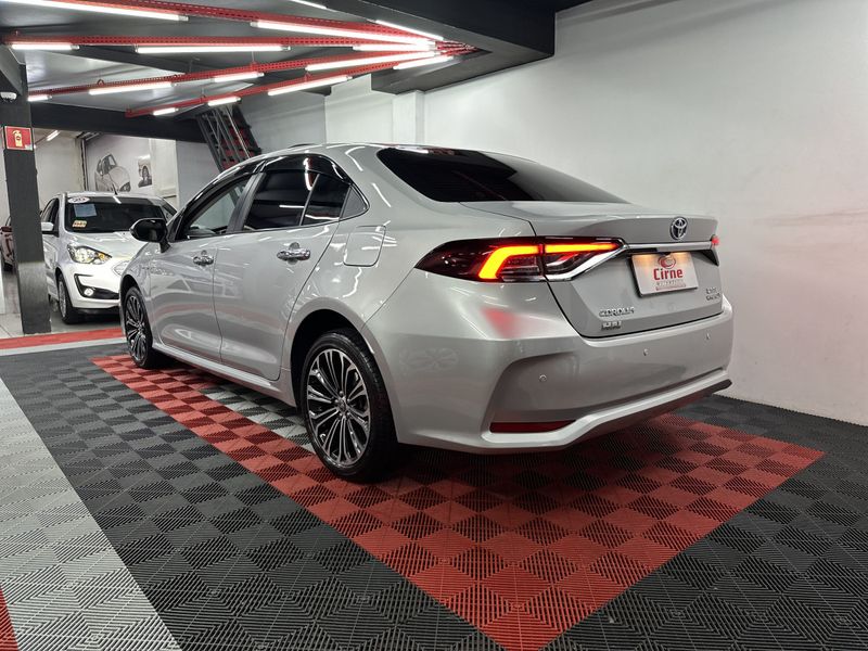 Toyota Corolla Altis Prem 1.8 (Híbrido) 2020/2021 CIRNE AUTOMÓVEIS SANTA MARIA / Carros no Vale