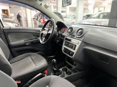 VOLKSWAGEN Gol   1.0 Mi Total 8V 2013/2014 CIRNE AUTOMÓVEIS SANTA MARIA / Carros no Vale