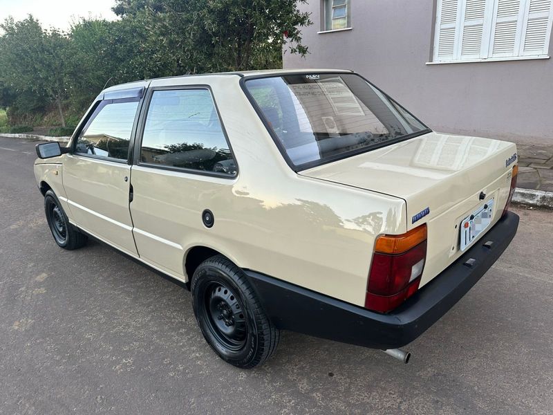 Fiat Premio CS 1.5 I.e / SL 1.6//1.3 4p 1989/1989 ATUAL VEÍCULOS VISTA ALEGRE DO PRATA / Carros no Vale