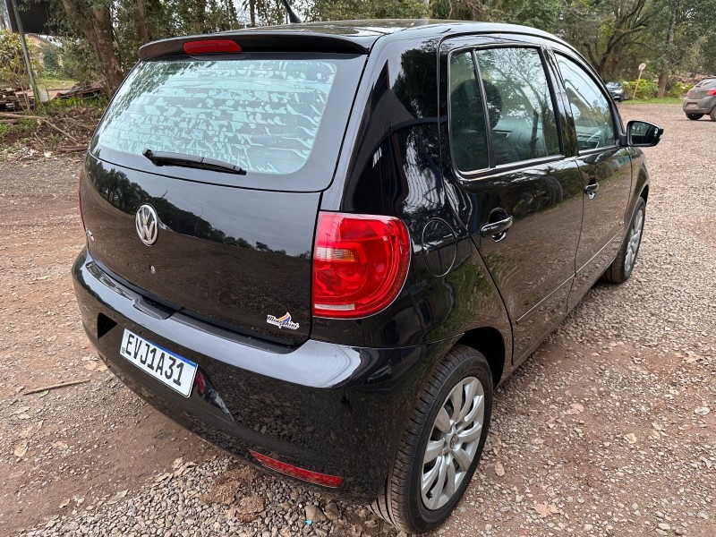 VOLKSWAGEN FOX 1.0 8V 2011 2011/2011 MENEGHINI VEÍCULOS ARROIO DO MEIO / Carros no Vale