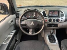 MITSUBISHI L200 TRITON HLS 2.4 FLEX 16V CD MEC. 2014/2015 BOSCO AUTOMÓVEIS GUAPORÉ / Carros no Vale