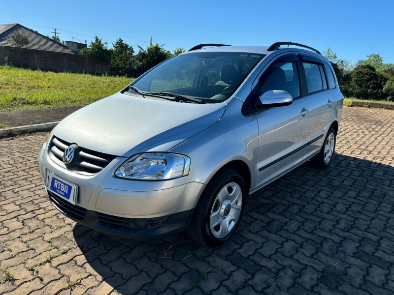 VOLKSWAGEN SPACEFOX 1.6 /2009 RT 811 VEÍCULOS ARROIO DO MEIO / Carros no Vale