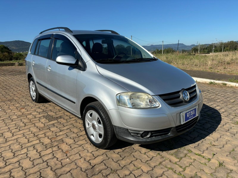 VOLKSWAGEN SPACEFOX 1.6 /2009 RT 811 VEÍCULOS ARROIO DO MEIO / Carros no Vale