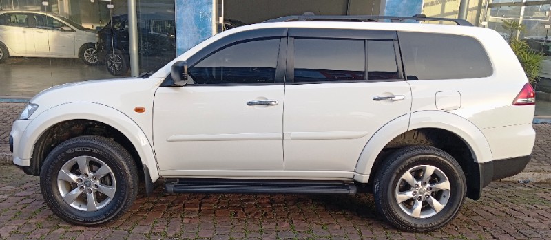 MITSUBISHI PAJERO 3.2 TURBO INTERCOOLER 4X4 2015/2016 AUTO SHOW SANTA CRUZ DO SUL / Carros no Vale