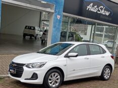 CHEVROLET ONIX HATCH LT 1.0 MT6 /2023 AUTO SHOW SANTA CRUZ DO SUL / Carros no Vale