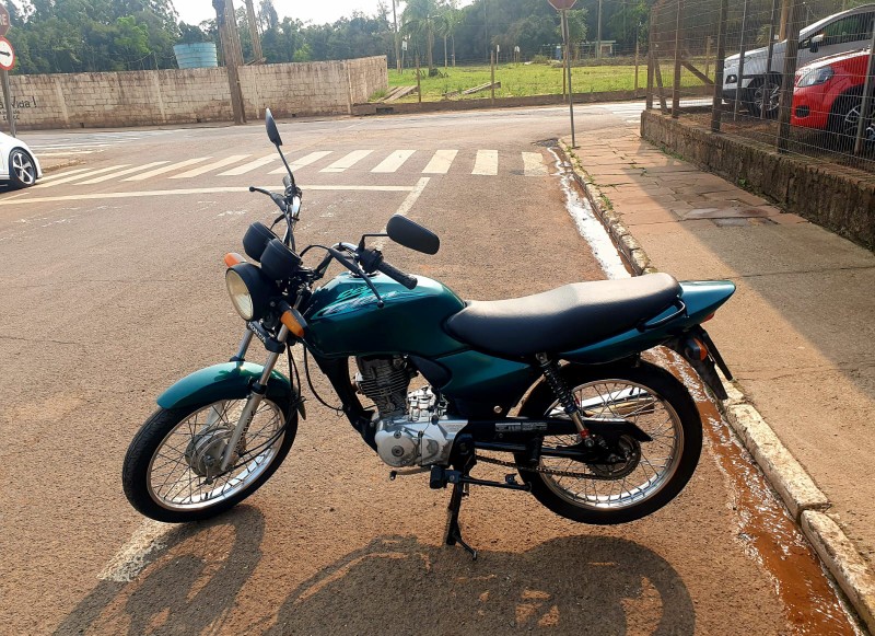 HONDA MOTOS CG 125 TITAN KS 2003/2003 CRUZEIRO MULTIMARCAS CRUZEIRO DO SUL / Carros no Vale