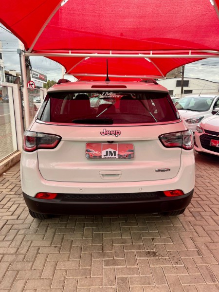 JEEP COMPASS 2.0 16V LONGITUDE 2018/2018 JM AUTOMÓVEIS VENÂNCIO AIRES / Carros no Vale