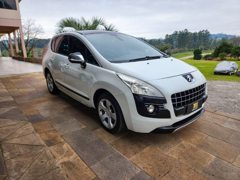 PEUGEOT 3008 GRIFFE 1.6 TURBO 2012/2013 TS VEÍCULOS ANTA GORDA / Carros no Vale