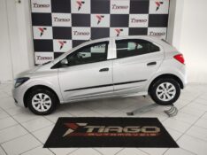 CHEVROLET ONIX 1.0 LS 2016/2016 TIAGO AUTOMÓVEIS VENÂNCIO AIRES / Carros no Vale