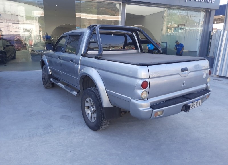 MITSUBISHI L200 2.5 SPORT HPE 4X4 CD 8V TURBO INTERCOOLER 2006/2006 TS VEÍCULOS ANTA GORDA / Carros no Vale