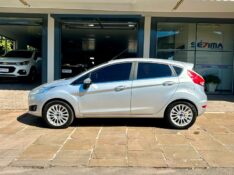 FORD FIESTA TITANIUM PLUS 1.6 16V FLEX AUT 2017/2017 SÉTIMA VEÍCULOS GUAPORÉ / Carros no Vale