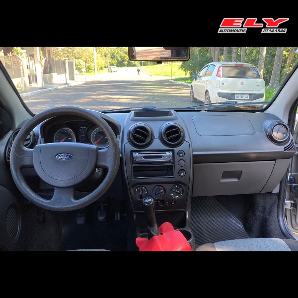 FORD FIESTA SEDAN 1.6 8V FLEX 2012/2012 ELY AUTOMÓVEIS LAJEADO / Carros no Vale