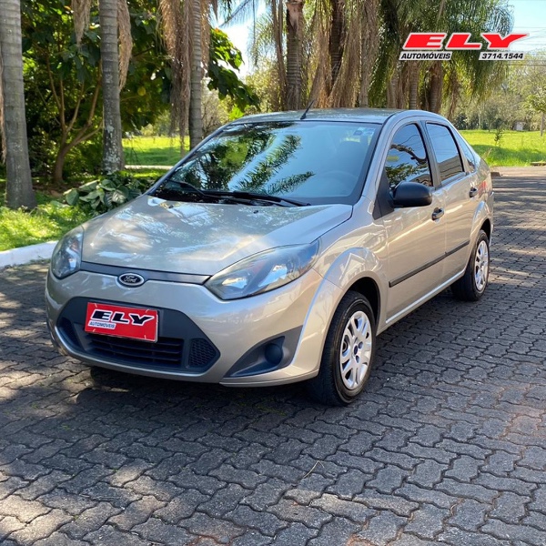 FORD FIESTA SEDAN 1.6 8V FLEX 2012/2012 ELY AUTOMÓVEIS LAJEADO / Carros no Vale