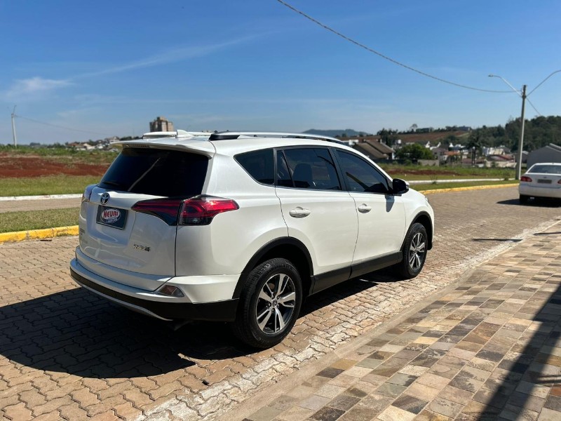 TOYOTA RAV-4 I/ RAV4 4X2 20L 2018/2018 NEURI VEÍCULOS LAJEADO / Carros no Vale