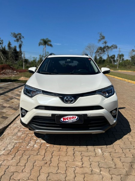 TOYOTA RAV-4 I/ RAV4 4X2 20L 2018/2018 NEURI VEÍCULOS LAJEADO / Carros no Vale