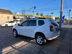 RENAULT DUSTER 1.6 DYNAMIQUE 4X2 16V FLEX 4P MANUAL 2013/2014 AR MULTIMARCAS VENÂNCIO AIRES / Carros no Vale