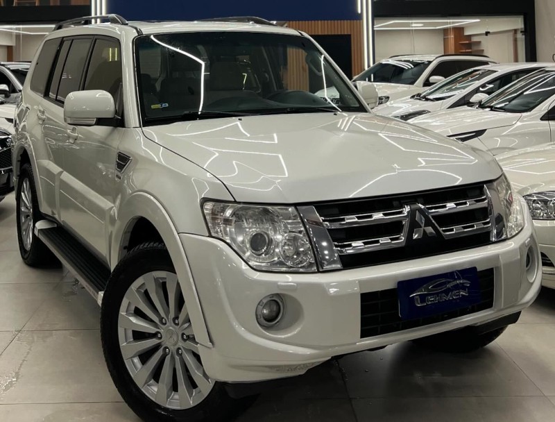 MITSUBISHI PAJERO FULL 2014/2014 LEHMEN VEÍCULOS VENÂNCIO AIRES / Carros no Vale