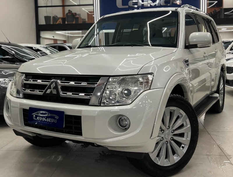 MITSUBISHI PAJERO FULL 2014/2014 LEHMEN VEÍCULOS VENÂNCIO AIRES / Carros no Vale