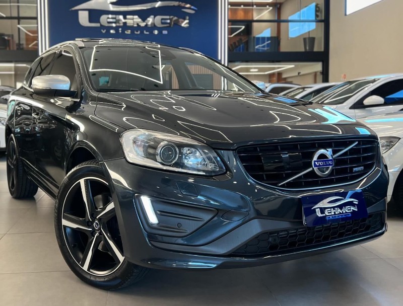 VOLVO XC60 2.0 T6 R DESIGN TURBO 2015/2015 LEHMEN VEÍCULOS VENÂNCIO AIRES / Carros no Vale