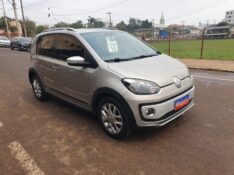 VOLKSWAGEN UP! CROSS I MOTION 1.0 T 12V 2015/2016 CRUZEIRO MULTIMARCAS CRUZEIRO DO SUL / Carros no Vale