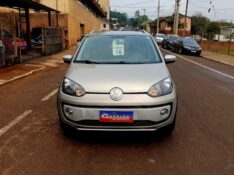 VOLKSWAGEN UP! CROSS I MOTION 1.0 T 12V 2015/2016 CRUZEIRO MULTIMARCAS CRUZEIRO DO SUL / Carros no Vale