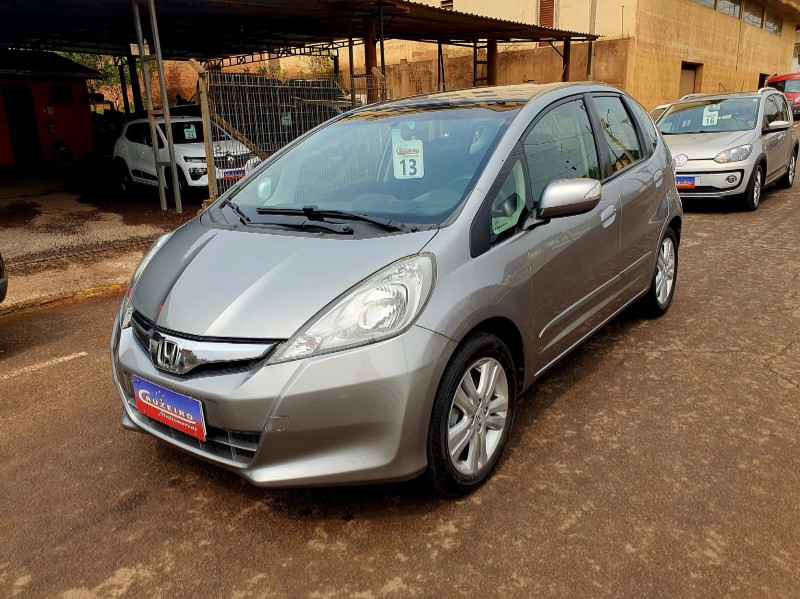 HONDA FIT 1.5 EX 2012/2013 CRUZEIRO MULTIMARCAS CRUZEIRO DO SUL / Carros no Vale