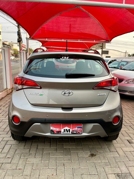 HYUNDAI HB20X 1.6 STYLE 16V 2016/2017 JM AUTOMÓVEIS VENÂNCIO AIRES / Carros no Vale