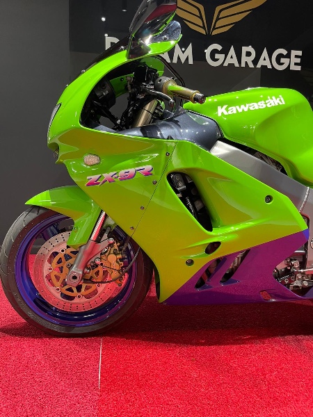 KAWASAKI ZX 9 R NINJA 1997/1997 EXCLUSIVO VEÍCULOS SANTA CRUZ DO SUL / Carros no Vale