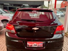 CHEVROLET ONIX 1.4 LT 2013/2013 JM AUTOMÓVEIS VENÂNCIO AIRES / Carros no Vale