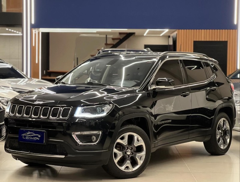 JEEP COMPASS 2.0 LIMITED 2017/2017 LEHMEN VEÍCULOS VENÂNCIO AIRES / Carros no Vale