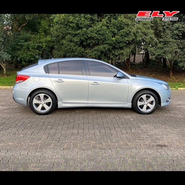 CHEVROLET CRUZE 1.8 LT 16V FLEX 4P MANUAL - 2013