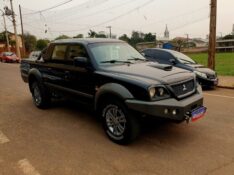 MITSUBISHI L200 2.5 GLS 4X4 CD 8V TURBO 2008/2009 CRUZEIRO MULTIMARCAS CRUZEIRO DO SUL / Carros no Vale