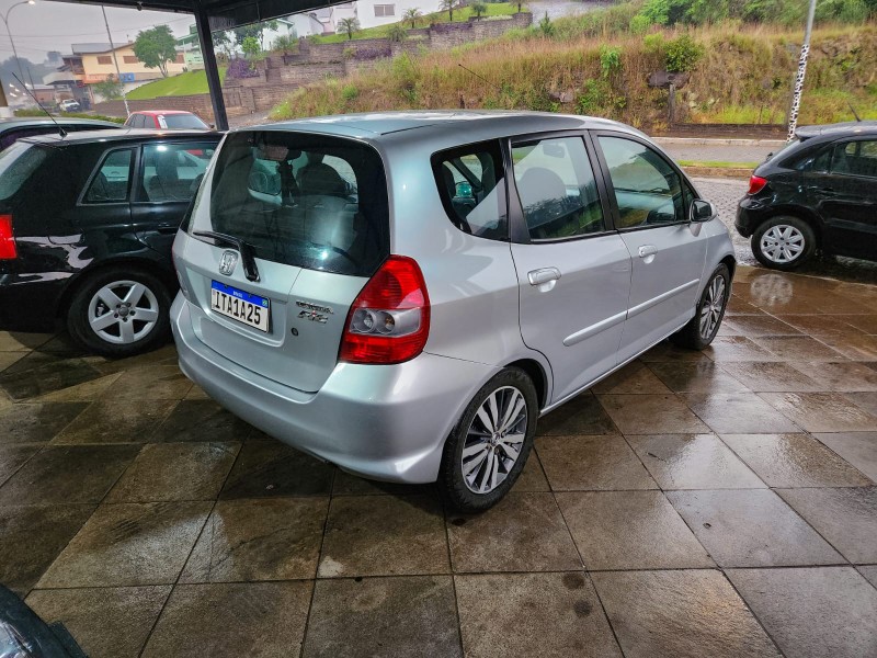 HONDA FIT LX 1.4 2006/2007 TS VEÍCULOS ANTA GORDA / Carros no Vale