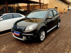 RENAULT SANDERO 1.6 STEPWAY 16V 2014/2014 CRUZEIRO MULTIMARCAS CRUZEIRO DO SUL / Carros no Vale