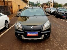 RENAULT SANDERO 1.6 STEPWAY 16V 2014/2014 CRUZEIRO MULTIMARCAS CRUZEIRO DO SUL / Carros no Vale