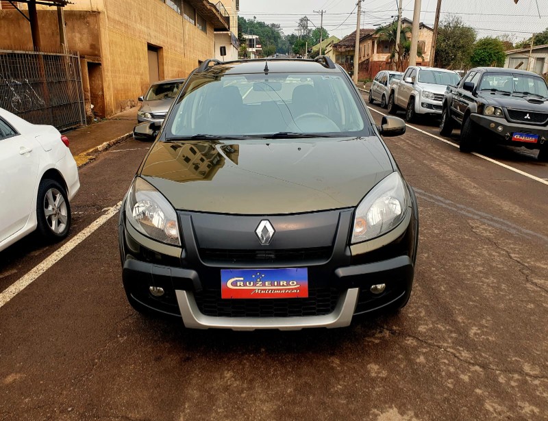 RENAULT SANDERO 1.6 STEPWAY 16V 2014/2014 CRUZEIRO MULTIMARCAS CRUZEIRO DO SUL / Carros no Vale