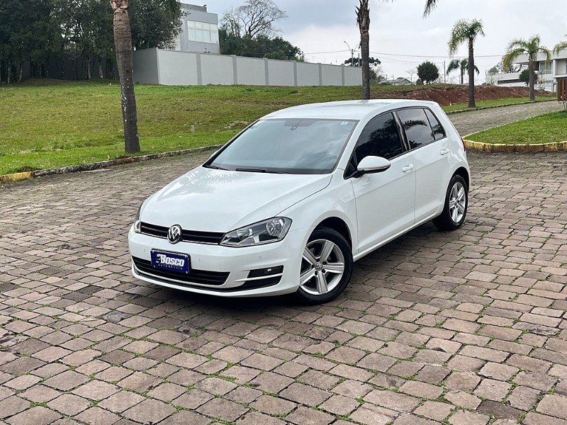 VOLKSWAGEN GOLF 1.6 MSI COMFORTLINE 16V 2015/2016 BOSCO AUTOMÓVEIS GUAPORÉ / Carros no Vale