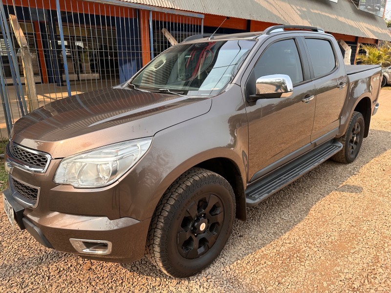 CHEVROLET S10 LTZ 2.8 2013/2013 MENEGHINI VEÍCULOS ARROIO DO MEIO / Carros no Vale