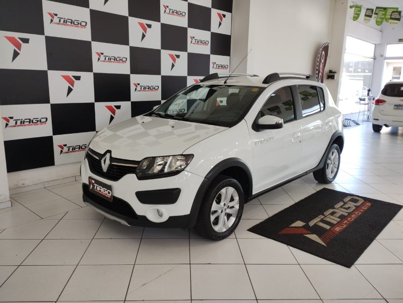 RENAULT SANDERO 1.6 STEPWAY 8V FLEX 4P MANUAL 2019/2019 TIAGO AUTOMÓVEIS VENÂNCIO AIRES / Carros no Vale