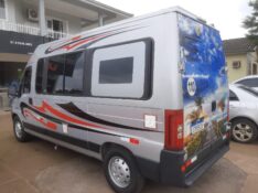 FIAT DUCATO 2.3 MINIBUS TETO ALTO 8V 2012/2013 RENAUTO VEÍCULOS LAJEADO / Carros no Vale