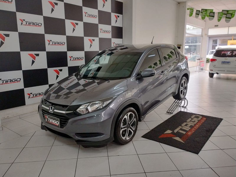 HONDA HR-V 1.8 LX 16V 2017/2017 TIAGO AUTOMÓVEIS VENÂNCIO AIRES / Carros no Vale