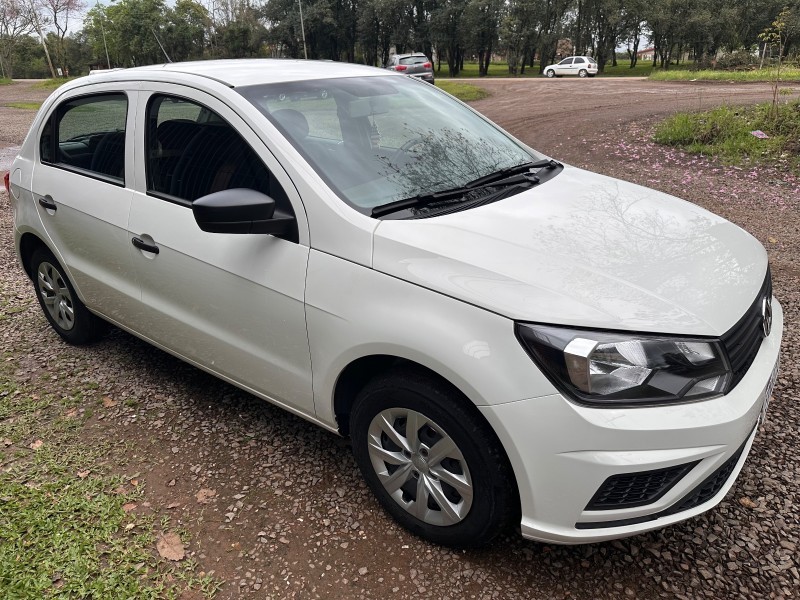 VOLKSWAGEN GOL 1.0 12V MPI TOTALFLEX 4P MANUAL 2021/2021 MENEGHINI VEÍCULOS ARROIO DO MEIO / Carros no Vale