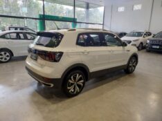 VOLKSWAGEN T-CROSS 1.4 HIGHLINE TSI 16V FLEX 4P AUTOMÁTICO 2021/2021 M&C AUTOMÓVEIS CAXIAS DO SUL / Carros no Vale