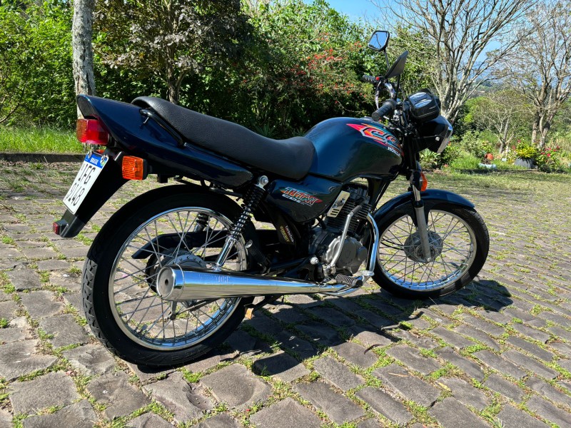 HONDA MOTOS CG 125 TITAN /1995 RT 811 VEÍCULOS ARROIO DO MEIO / Carros no Vale