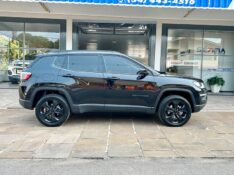 JEEP COMPASS NIGHT EAGLE 2.0 DIESEL 2018/2018 SÉTIMA VEÍCULOS GUAPORÉ / Carros no Vale